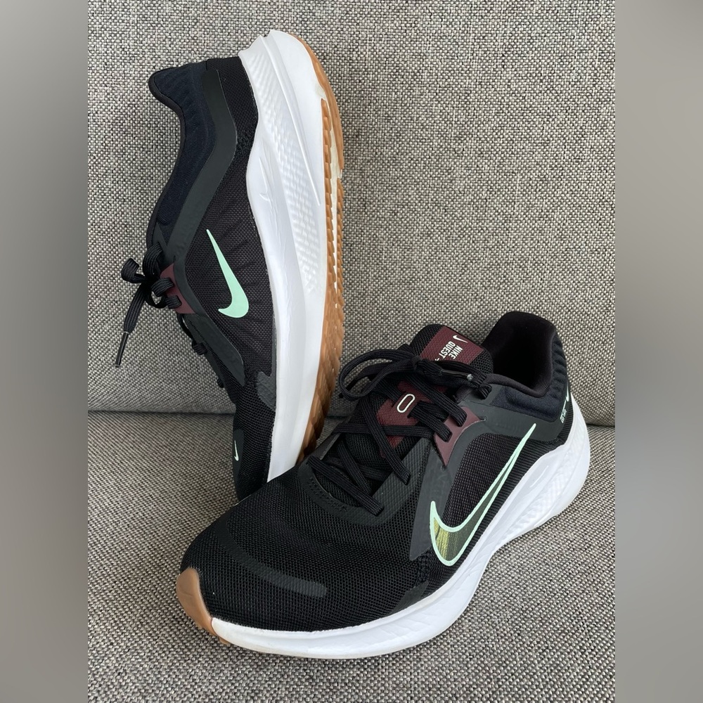 🖤 Nike Quest 5 | Size 8.5 | Women’s Running Shoe SOLD